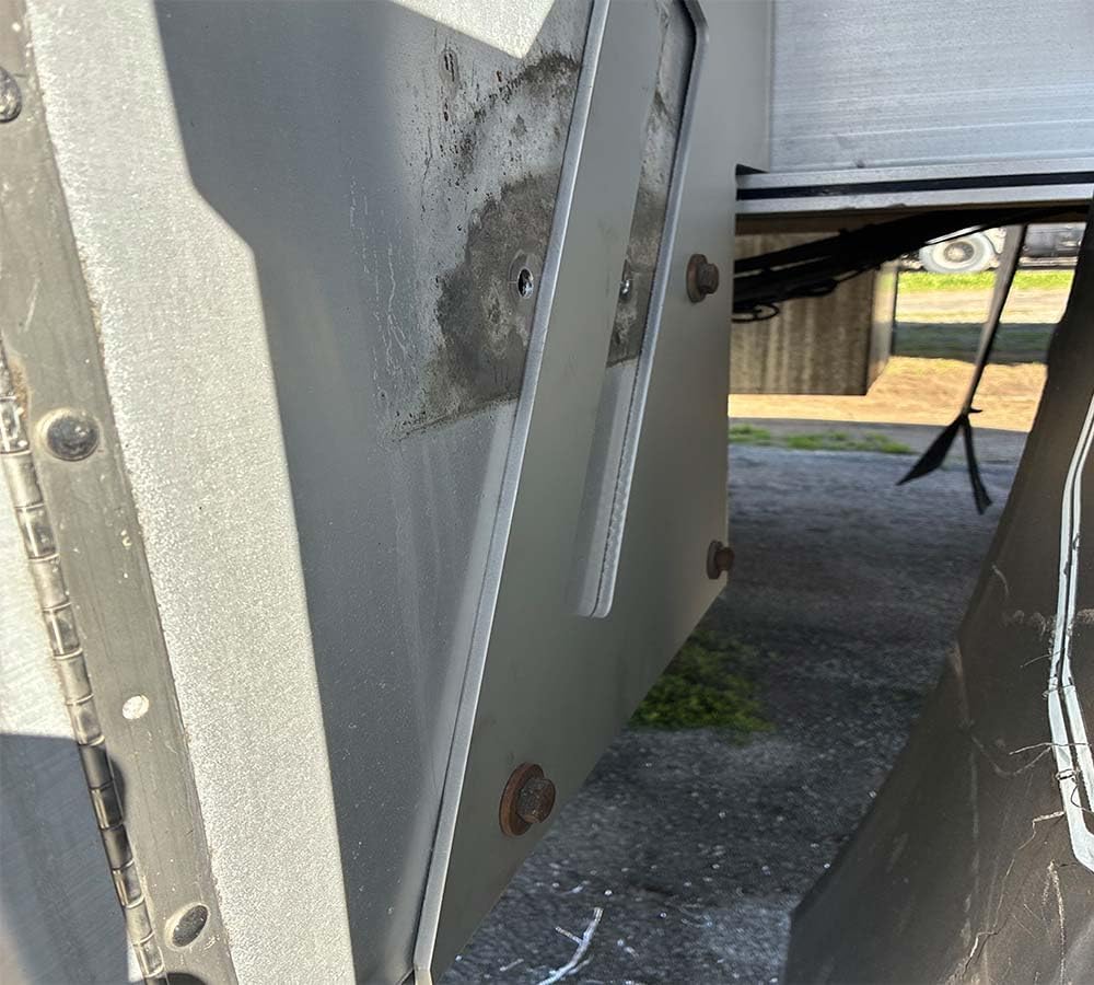 Mytee Products Aluminum Mounting Brackets for Flatbed and Stepdeck Trailer Toolbox - 18' x 24' Weld-on, Weather Resistant Underbody Truck Tool Box Mounting Kit - 1 Pair