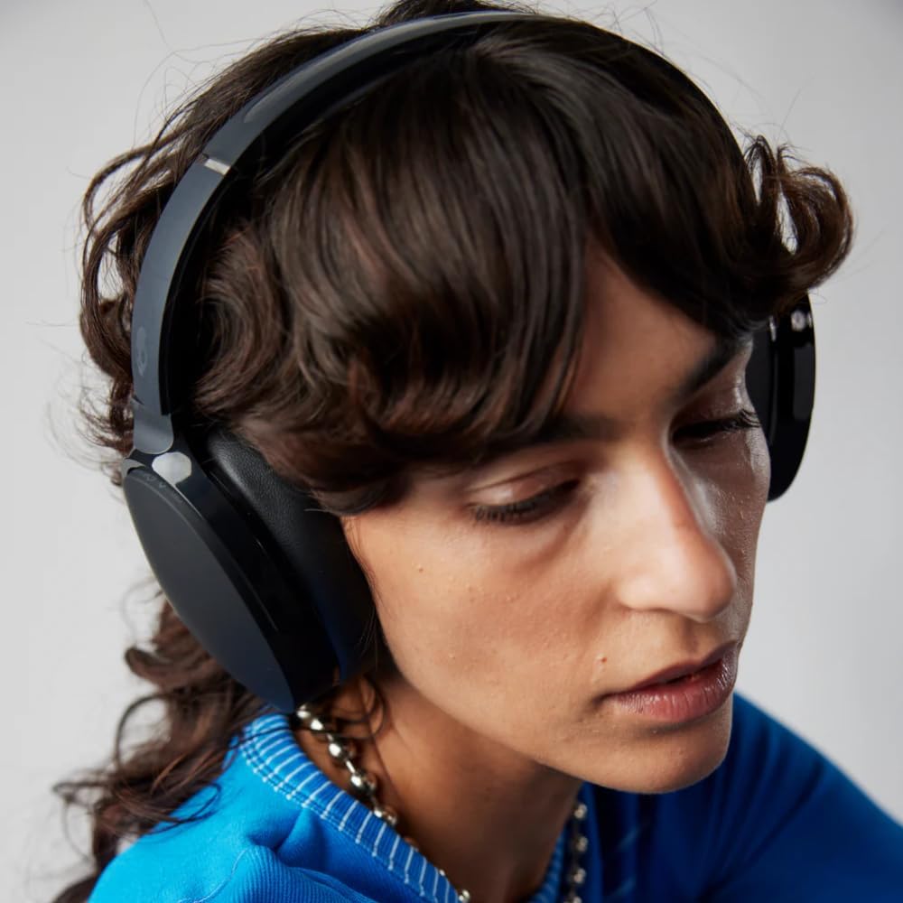 Skullcandy Hesh Evo Wireless Over-Ear Bluetooth Headphones, Noise Isolating, Up to 36 Hours Battery, Foldable Lightweight Design, Microphone for iPhone Android - True Black