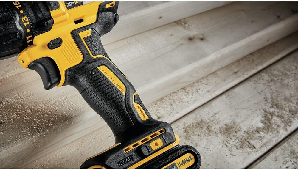 DEWALT 20V MAX Cordless Drill/Driver Kit with Battery and Charger Included (DCD777C2)