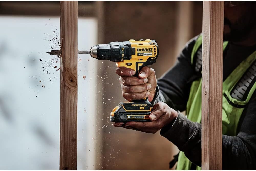 DEWALT 20V MAX Cordless Drill/Driver Kit with Battery and Charger Included (DCD777C2)