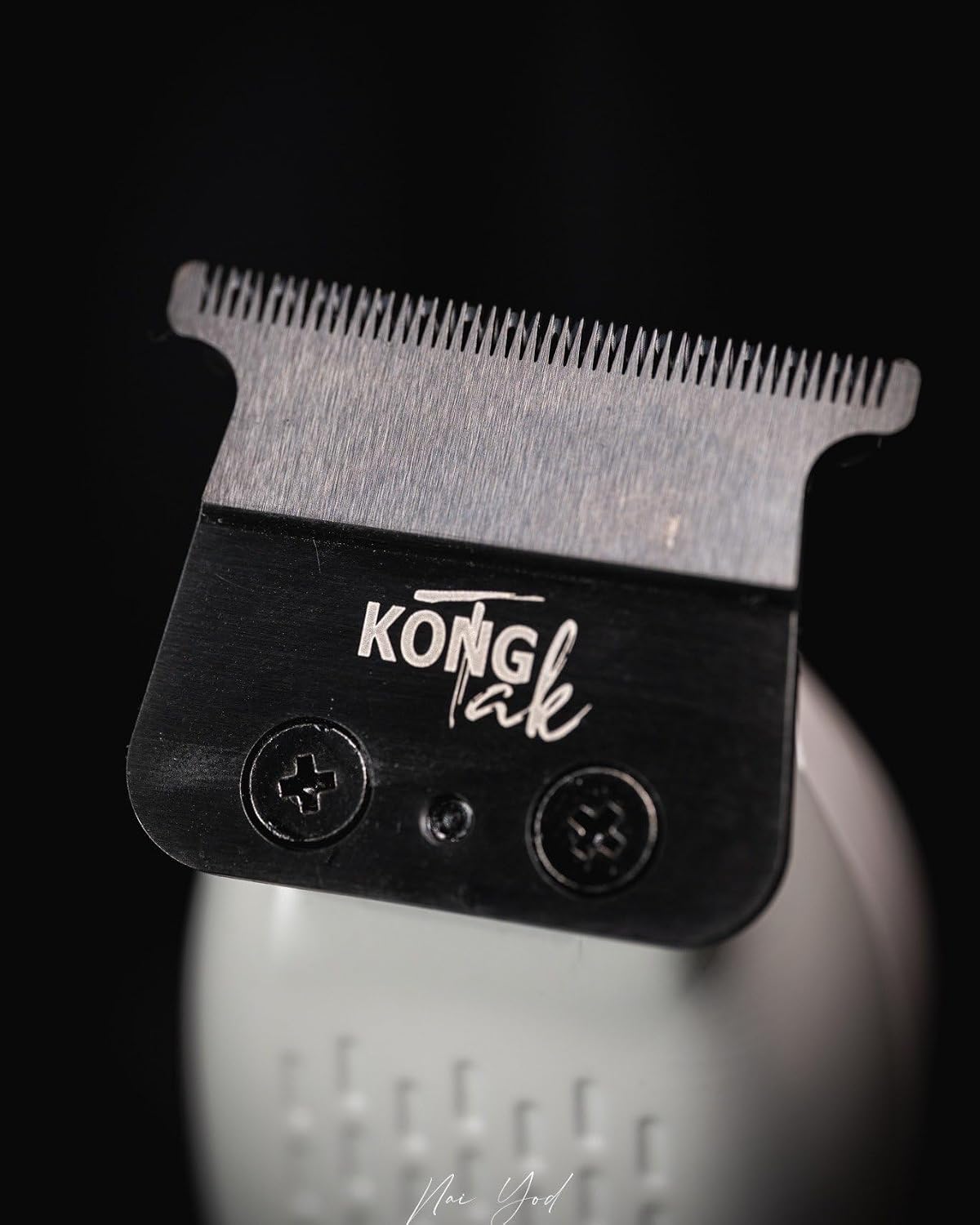 G66 Professional Hair Trimmer with Digital Vector Motor UP to 12,000 SPM and DLC Blade
