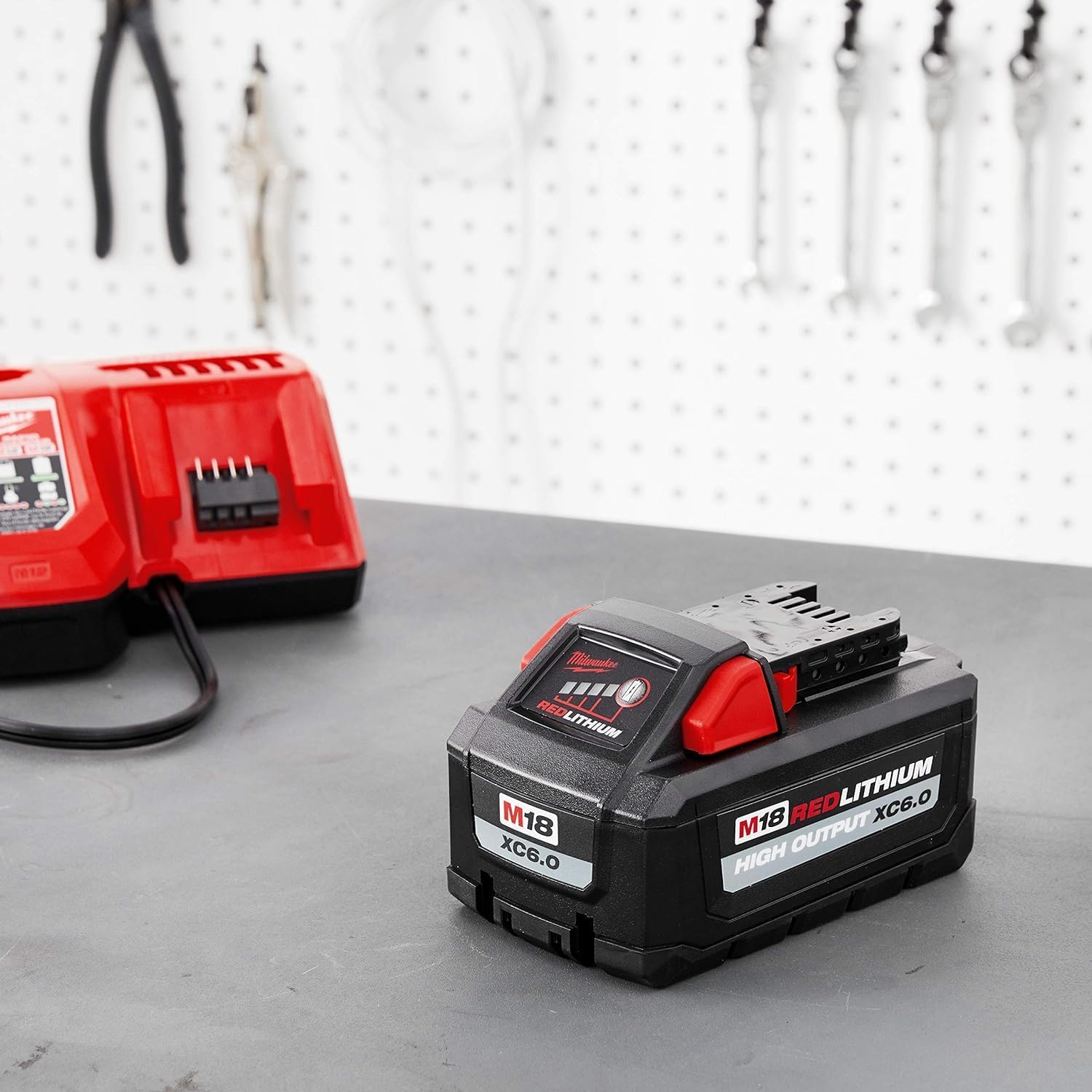 Milwaukee Grease Gun Tool Combo, Tool Kit Included 2646-20 Grease Gun, 2 Pack 48-11-1865 M18 18-Volt Lithium-Ion High Output Battery, 48-59-1812 M12 or M18 Battery Charger