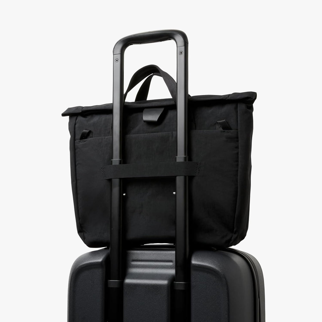 Bellroy Tokyo Messenger Bag (14' laptop bag, professional commuter briefcase) - Raven