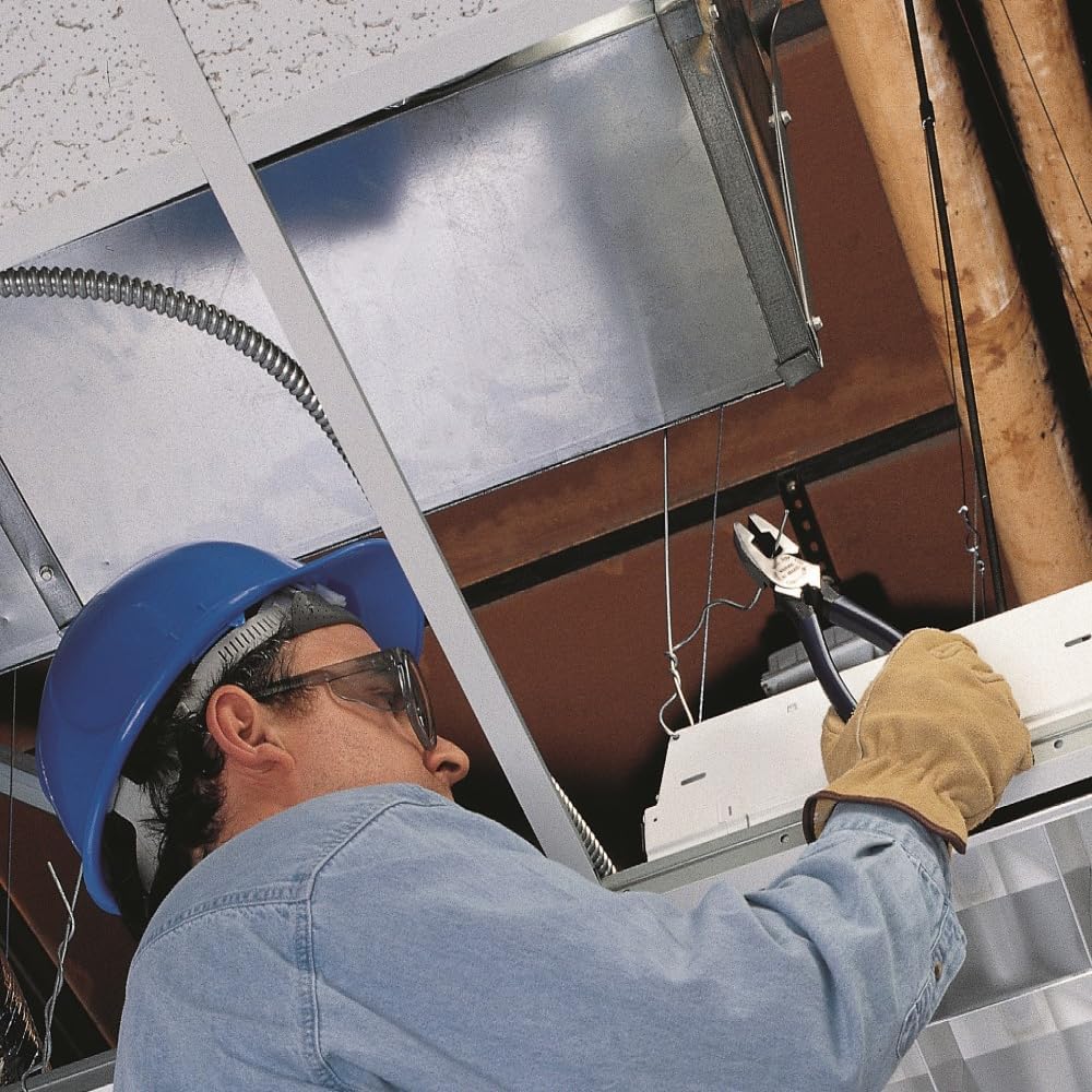 Klein Tools 80087 Dipped Plier Kit, Made in USA, Diagonal-Cutting, Needle-Nose, Side-Cutting High Leverage Linesman Pliers, Cutter and Crimper, 5-Piece
