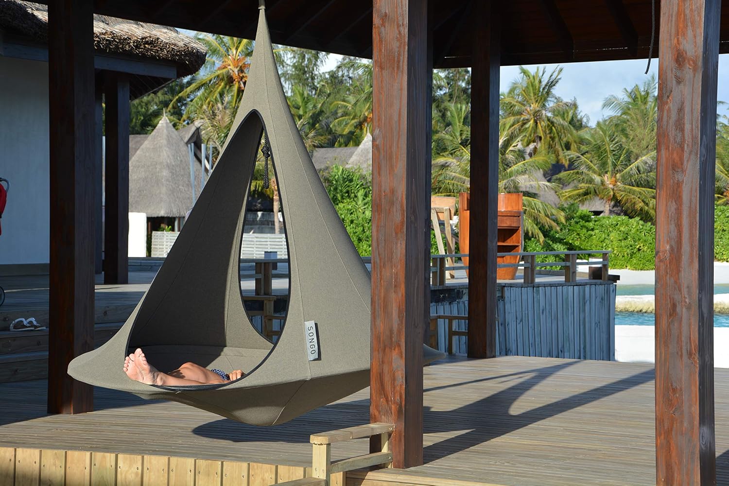 Vivere Cacoon Hanging Songo Chair- Indoor/Outdoor Olefin Canvas- 440 lb Capacity