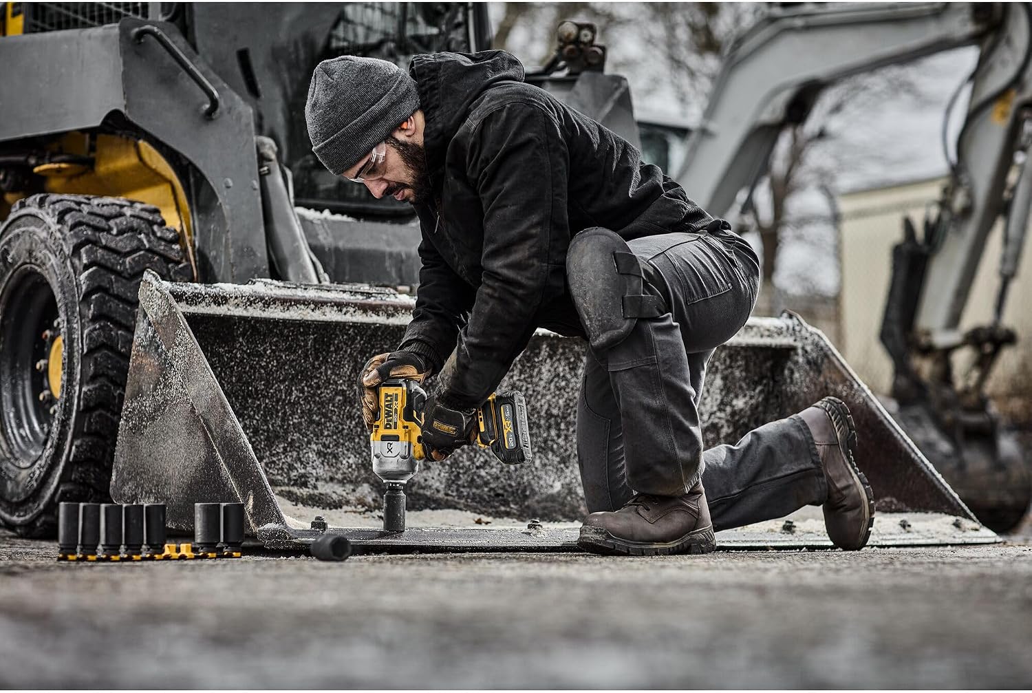 DEWALT 20V MAX XR 3/4 Inch Cordless Impact Wrench Kit with POWERSTACK Battery and Charger (DCF964GH1)