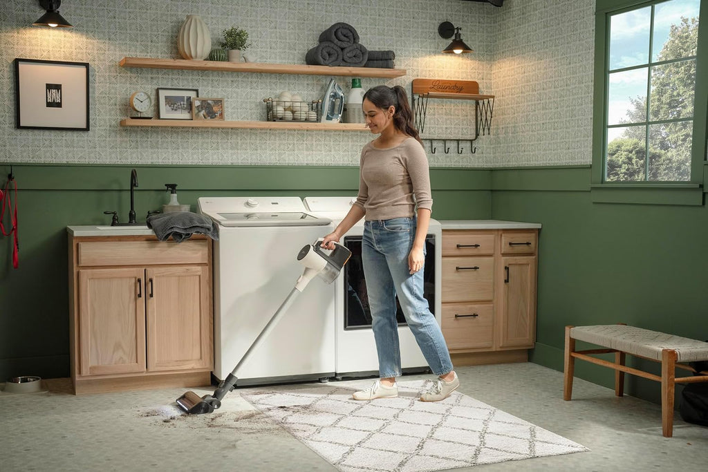 LG Cordzero Q3 Cordless Stick Vacuum Cleaner with Auto Multi-Surface Detect Dual Floor Max Lite Nozzle, Beige Color