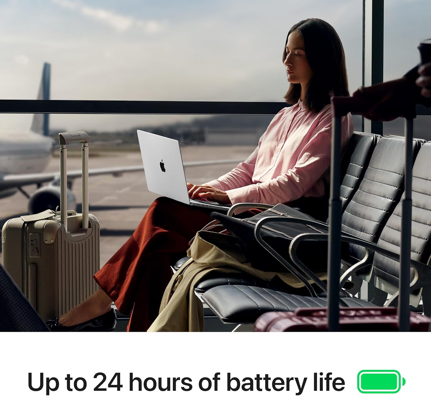 Apple 2025 MacBook Pro Laptop with Apple M5 chip with 10‑core CPU and 10‑core GPU: Built for AI, 14.2-inch Liquid Retina XDR Display, 16GB Unified Memory, 512GB SSD Storage; Space Black
