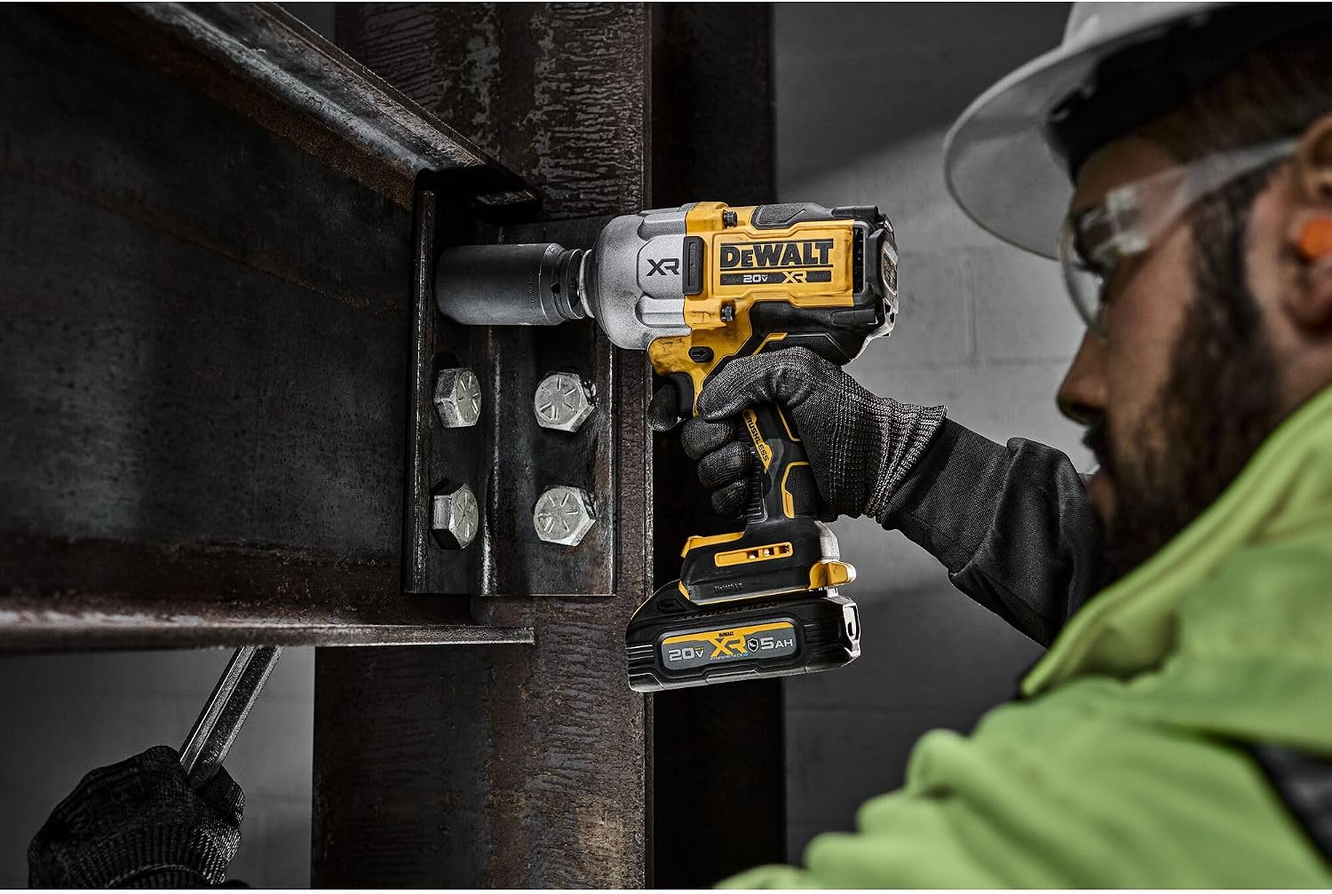 DEWALT 20V MAX XR 3/4 Inch Cordless Impact Wrench Kit with POWERSTACK Battery and Charger (DCF964GH1)