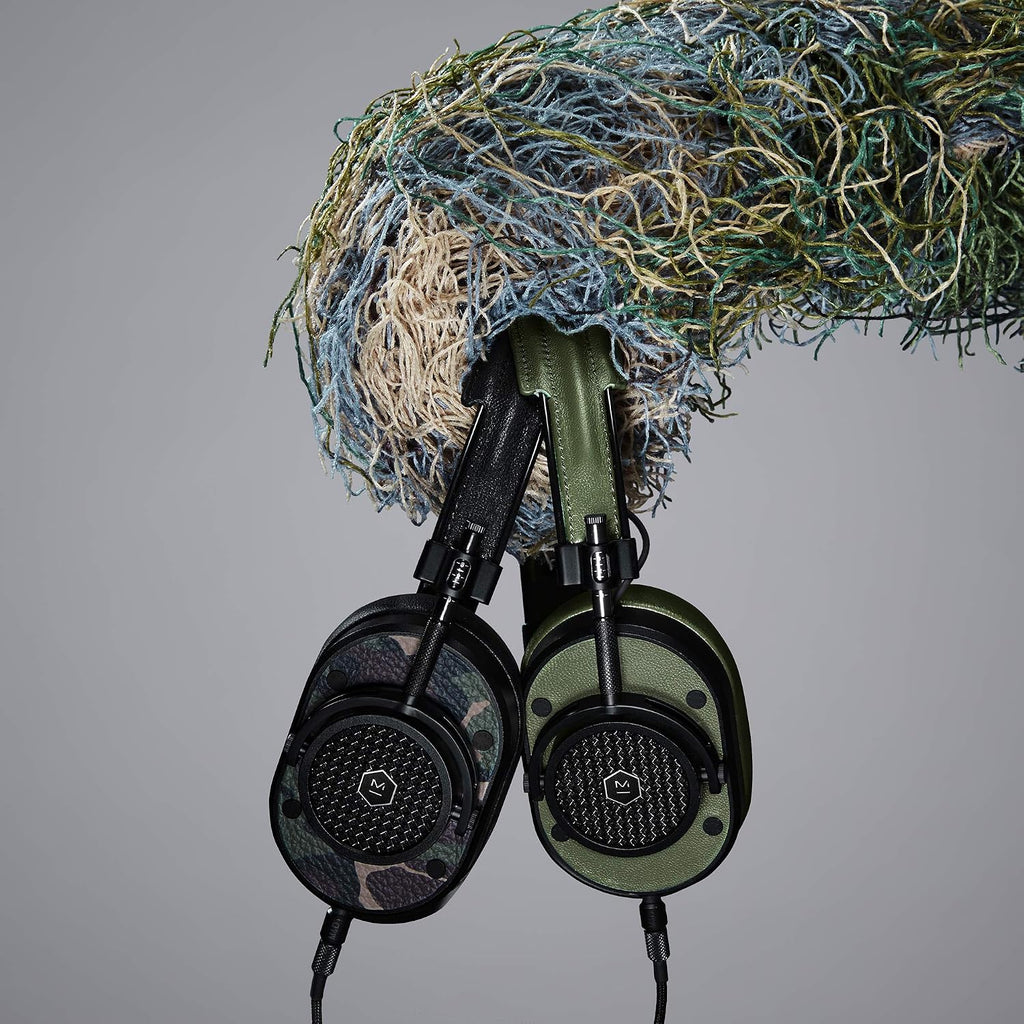 MASTER & DYNAMIC MH40 Over-Ear Headphones with Wire - Noise Isolating with Mic Recording Studio Headphones with Superior Sound